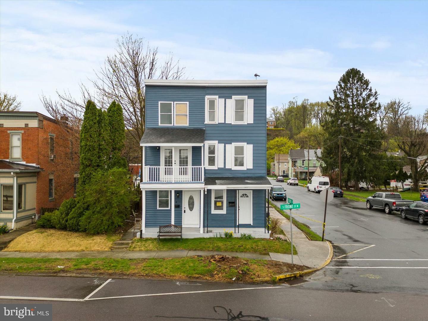 2 S Front Street  Lemoyne PA 17043 photo
