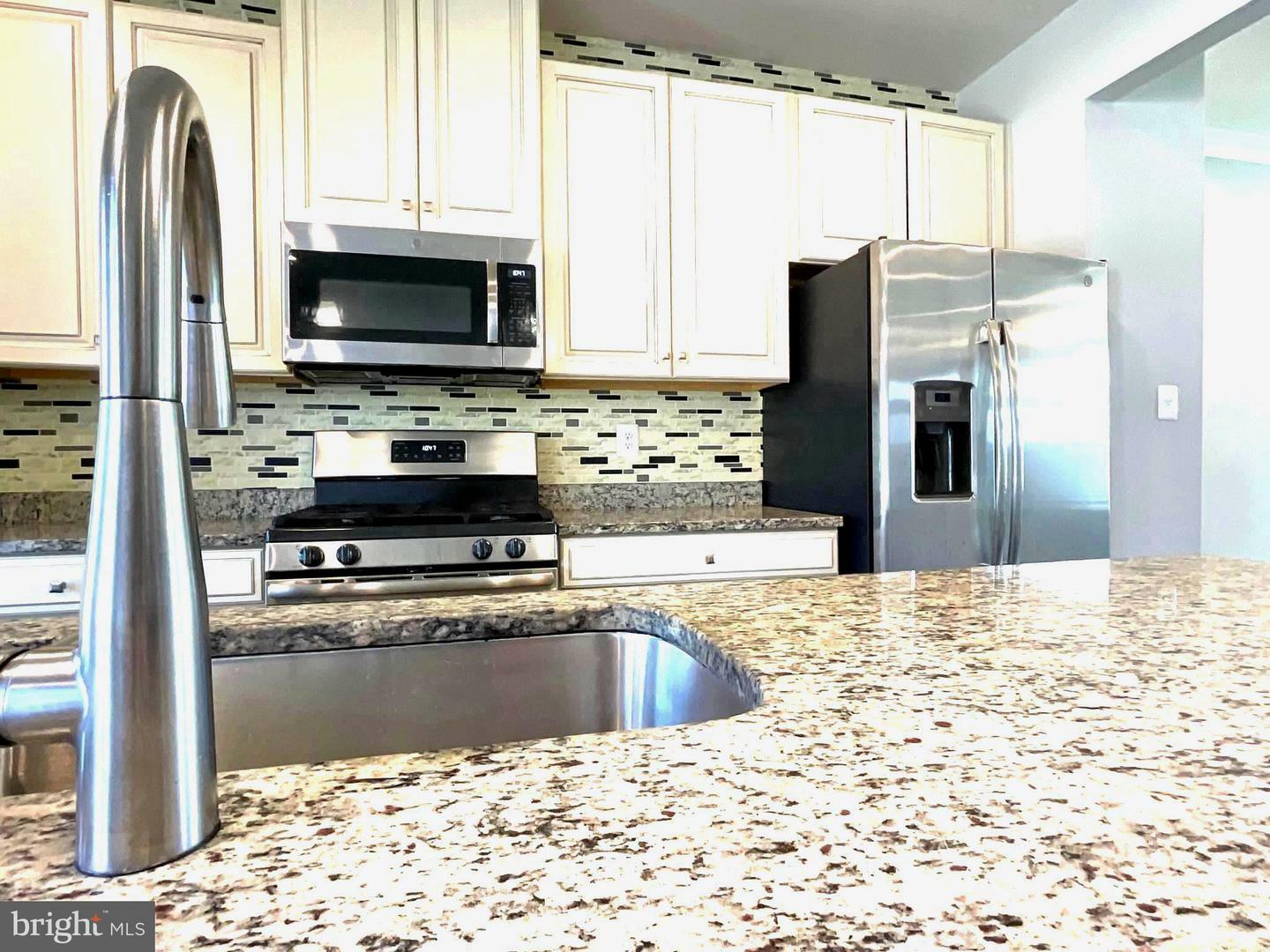 Property Photo: 5878 Tomahawk Street MD 21774