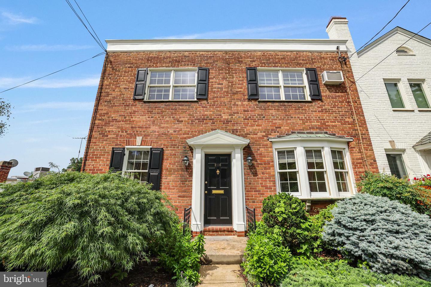 Property Photo: 2116 Tunlaw Road NW DC 20007
