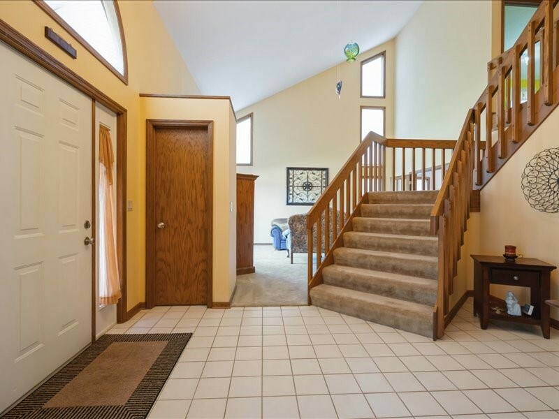 Property Photo: 2066 Vista Circle NW IA 52405