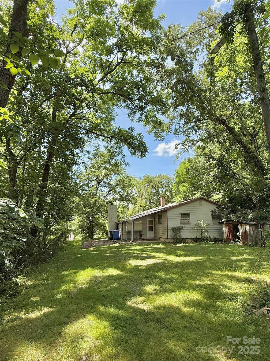 414 Sand Hill Road  Asheville NC 28806 photo