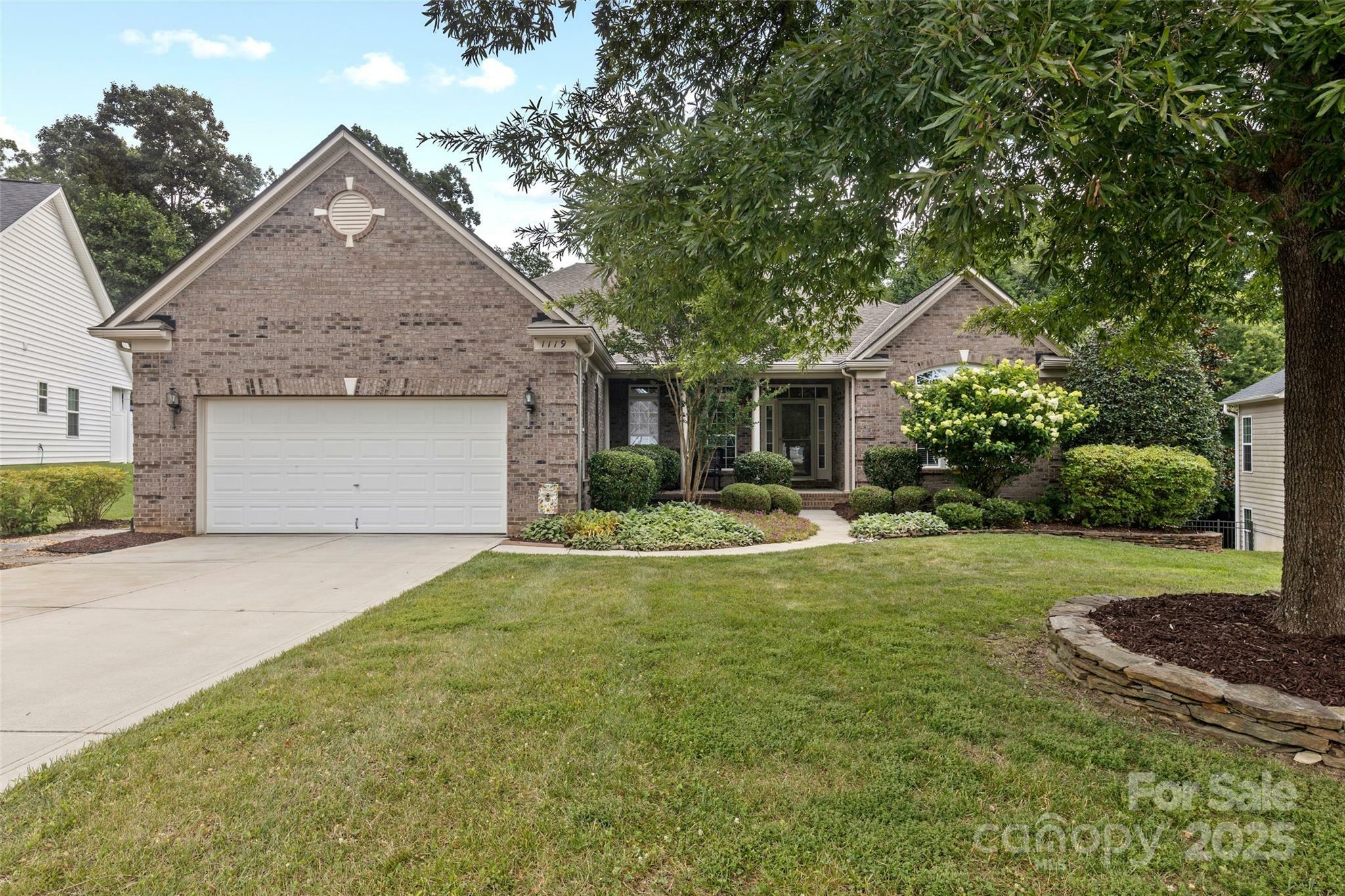 Property Photo: 1119 Williamstown Road NC 28105