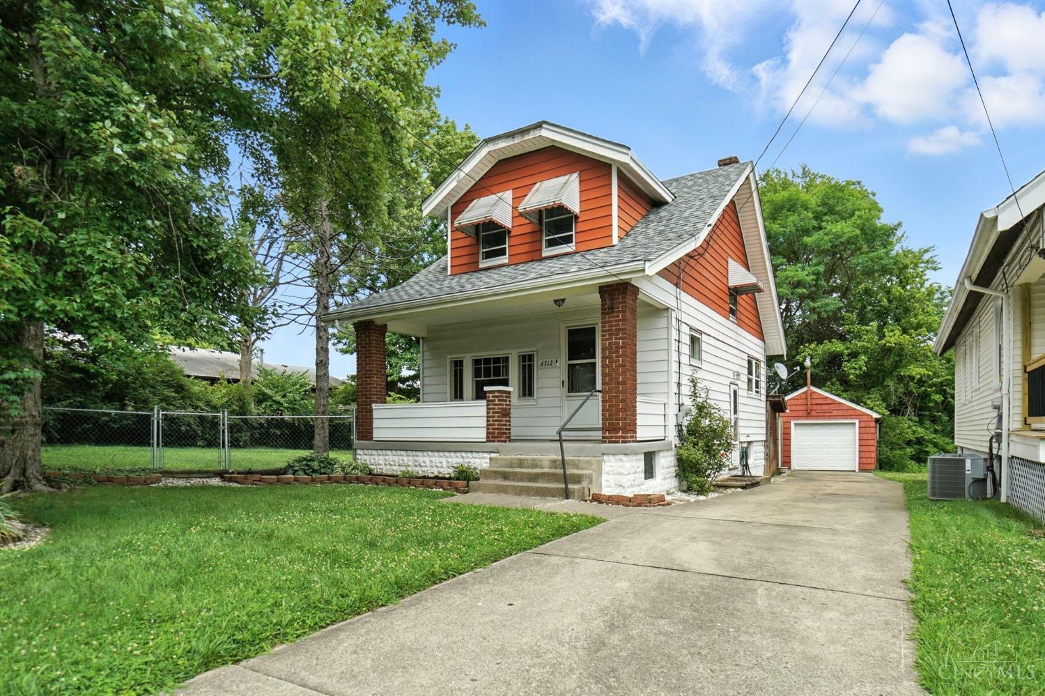 Property Photo: 6712 Park Place OH 45239