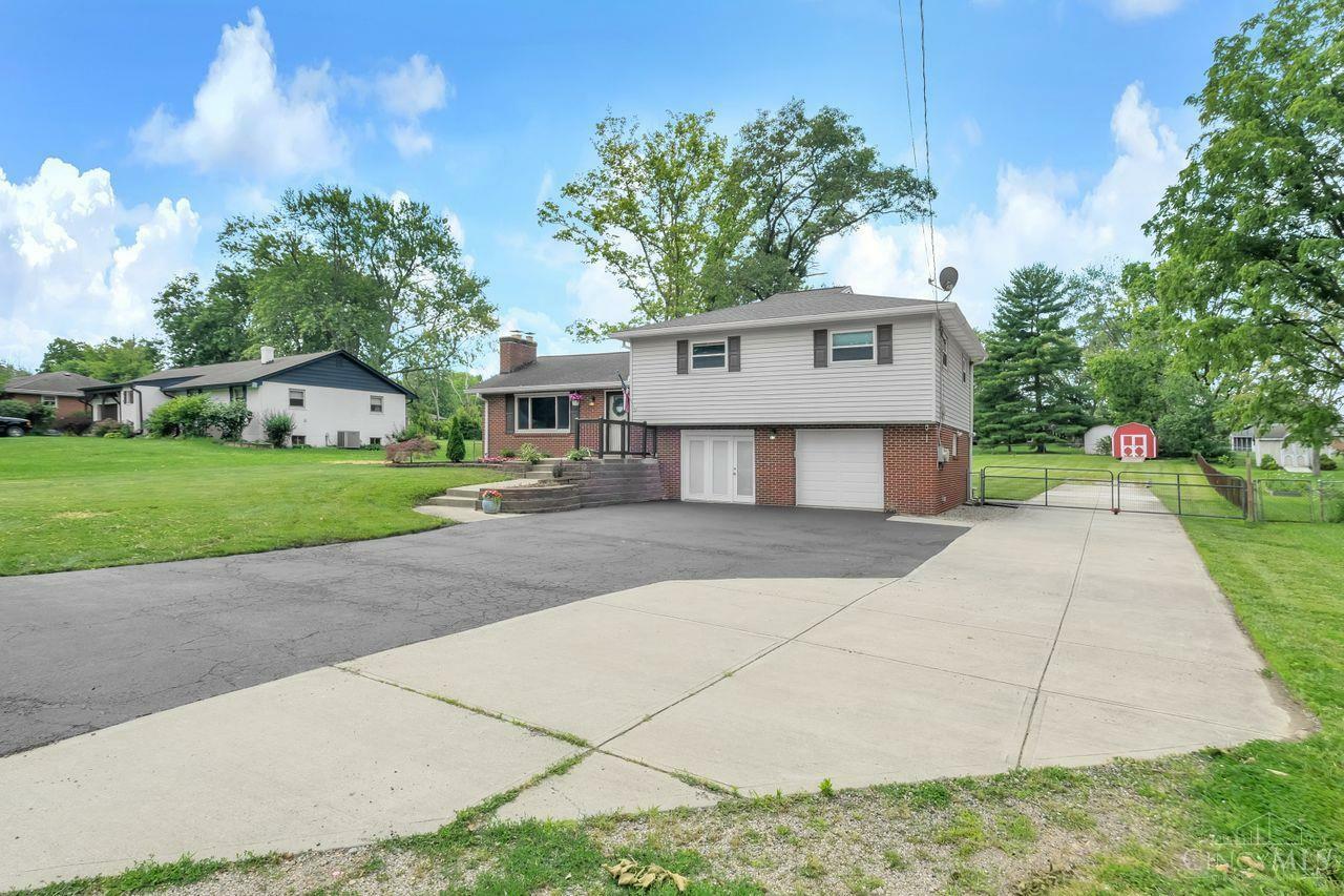Property Photo: 841 Indianwood Drive OH 45040