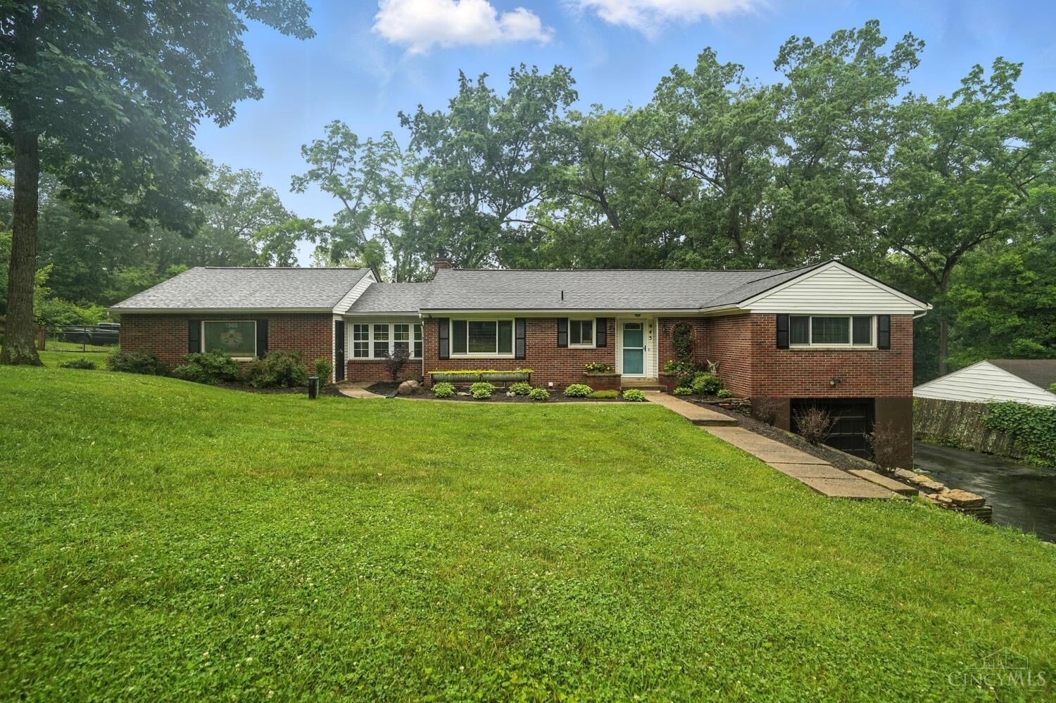 Property Photo:  945 Oakland Drive  OH 45434 