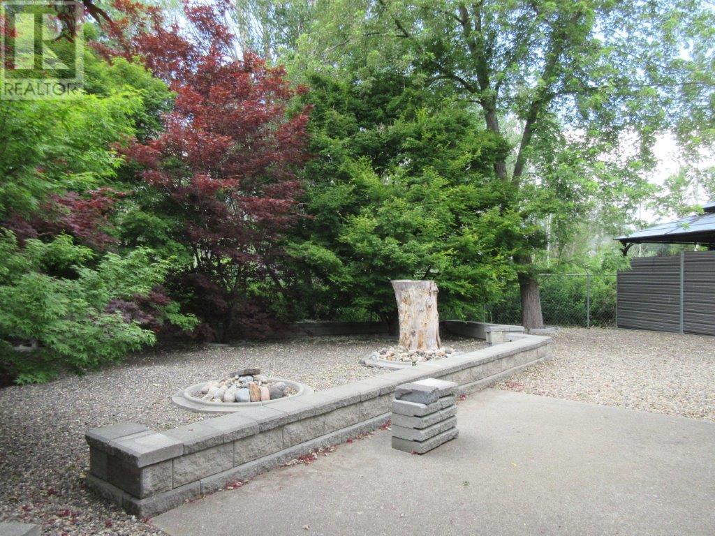 Property Photo: 415 Commonwealth Road 633 BC V4V 1P4