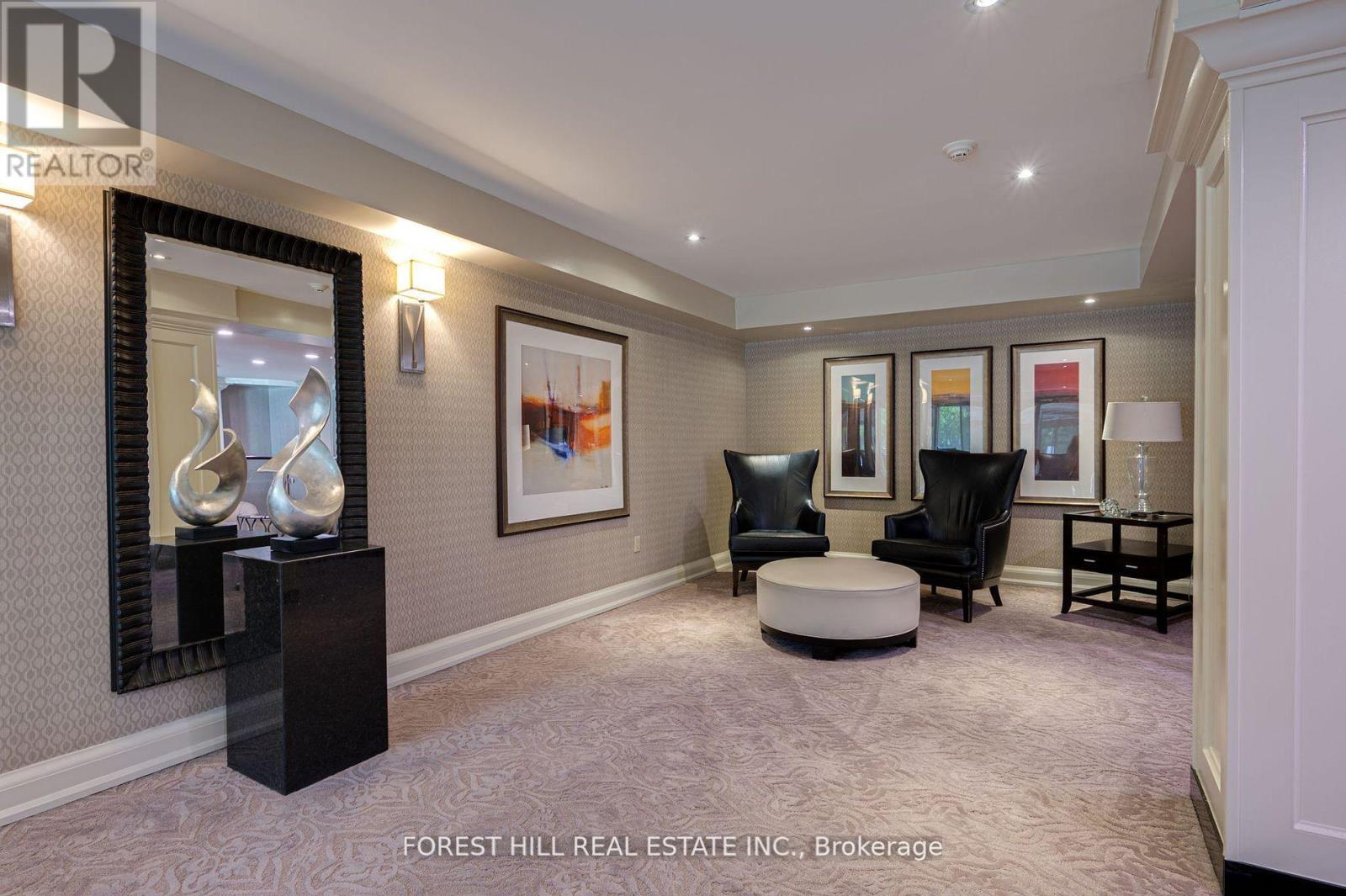 Photo de la propriété: 7440 Bathurst Street 308 ON L4J 7K8