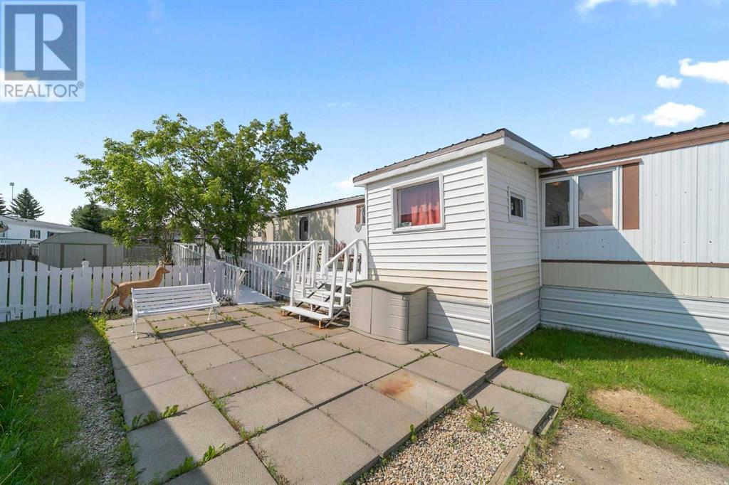 Property Photo: 4802 54 Avenue AB T4V 3A5