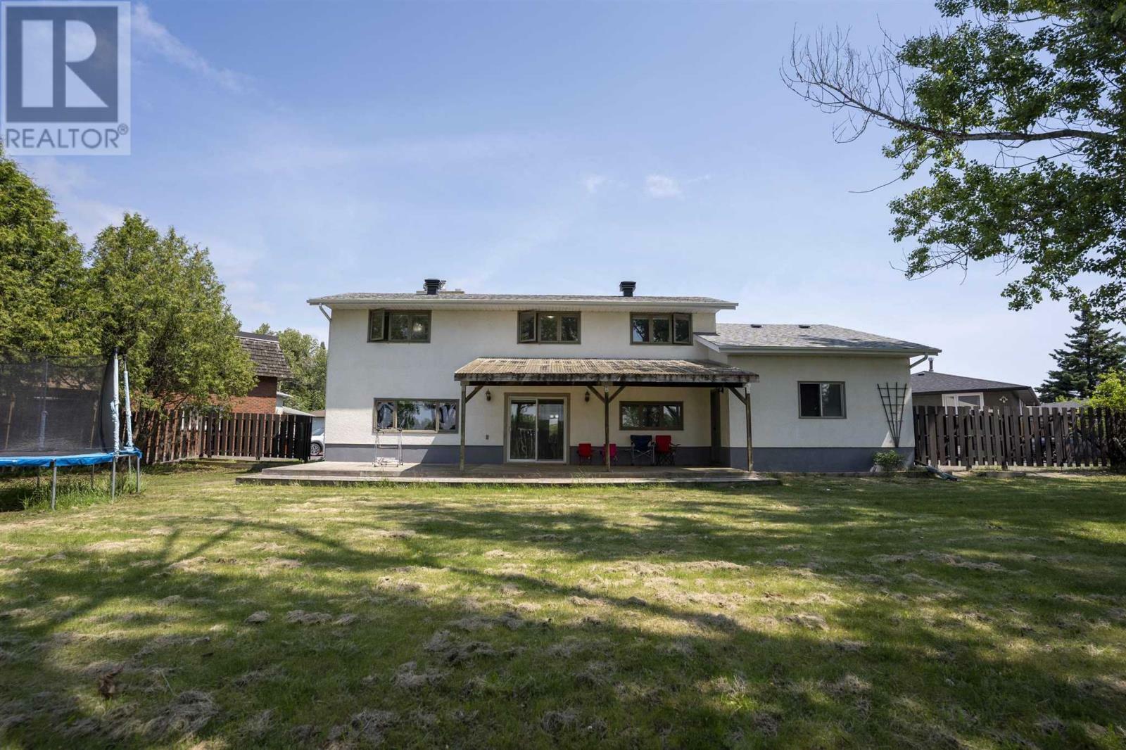 Property Photo: 530 Ryerson Pl ON P7C 5R9