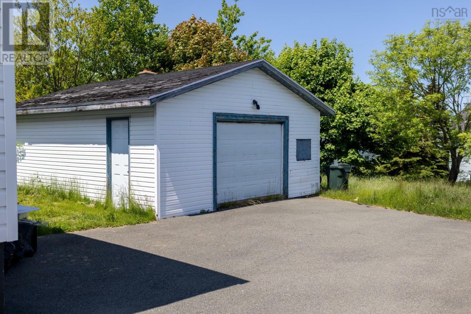Photo de la propriété: 10 Ling Street NS B1A 3L3