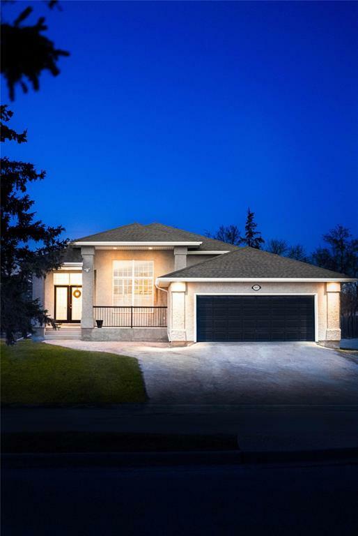 Property Photo: 2 River Springs Drive MB R4A 2A3