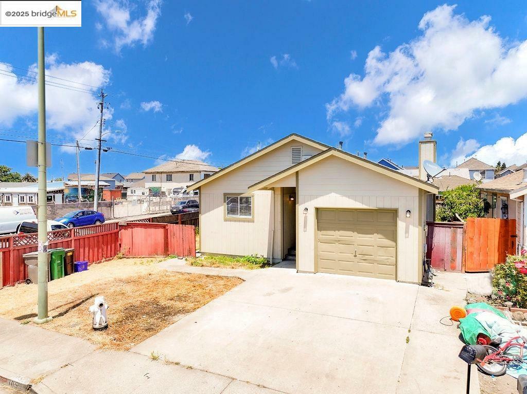 Property Photo:  10500 Creekside Circle  CA 94603 
