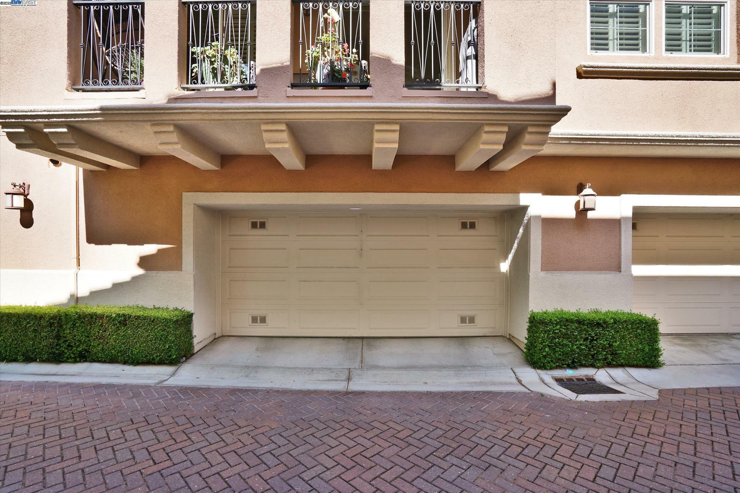 Property Photo:  574 Dovecote Ln 1  CA 94551 