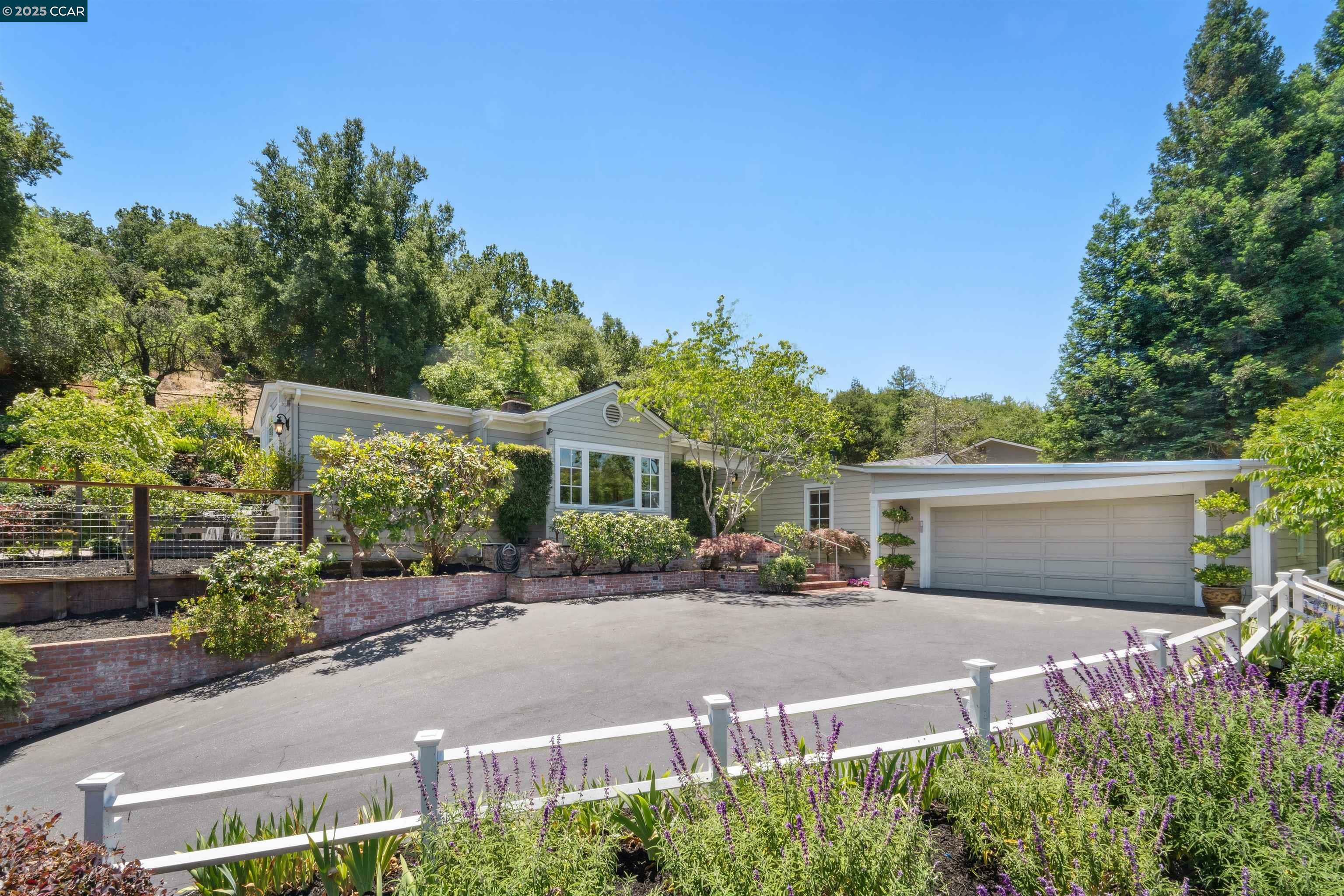 3815 Palo Alto Dr  Lafayette CA 94549 photo
