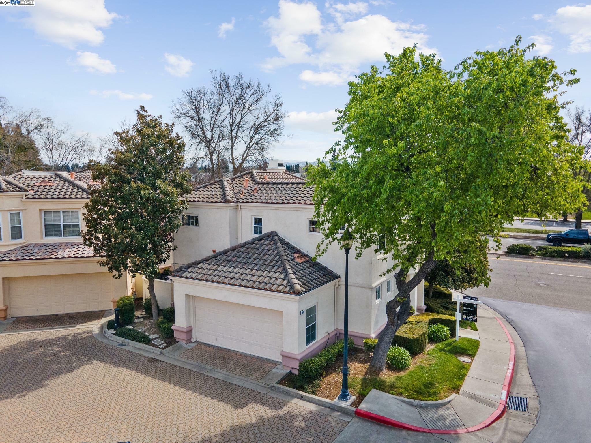Property Photo:  2909 Moreno Ave  CA 94588 