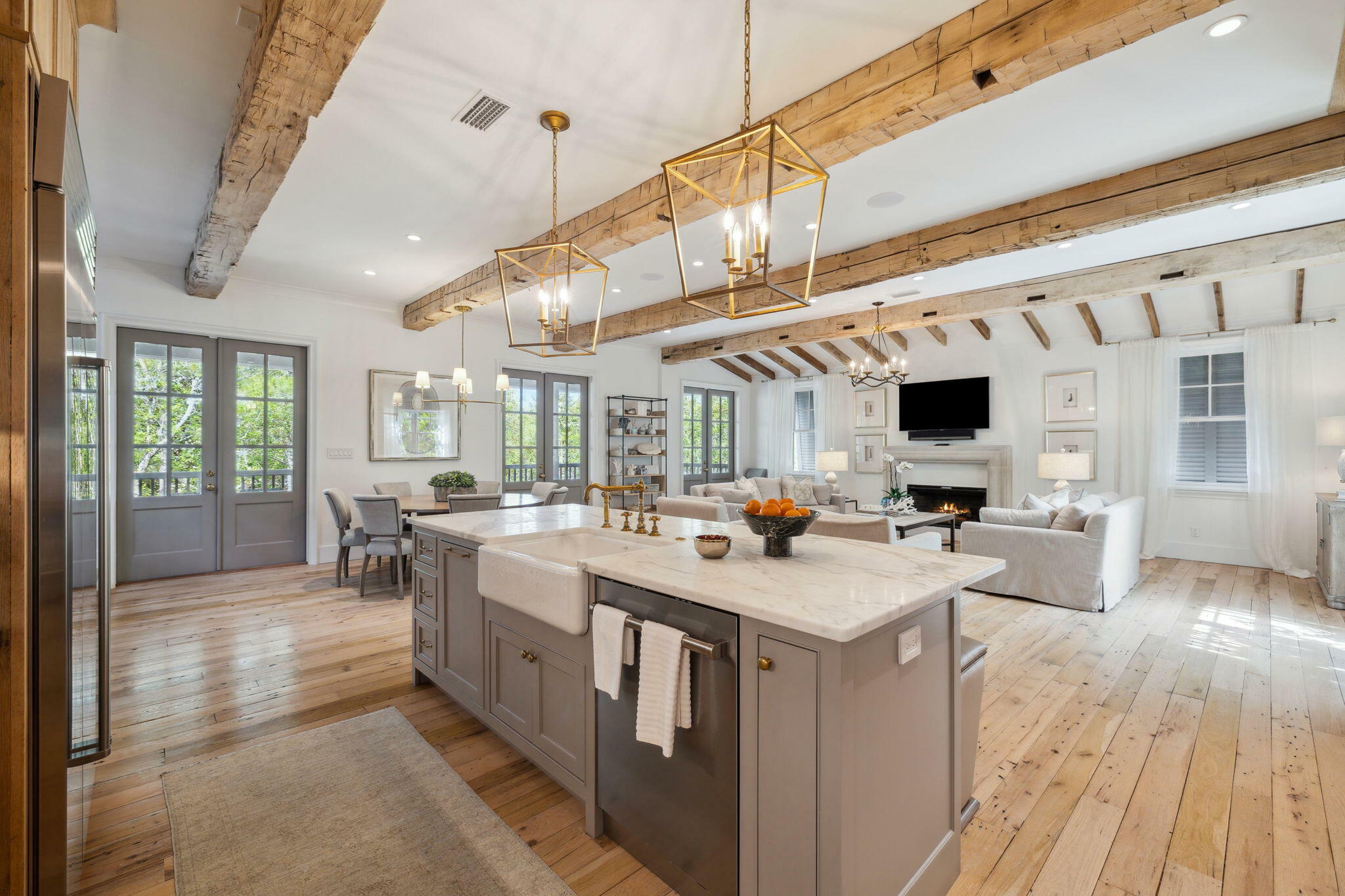 Property Photo:  171 Round Road  FL 32461 