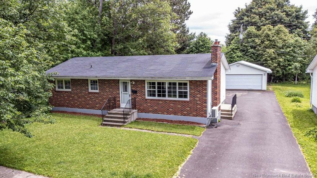 50 Walker Street  Fredericton NB E3A 3E3 photo