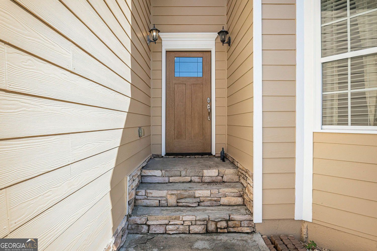 Property Photo: 915 Pebble Creek Trail GA 30024