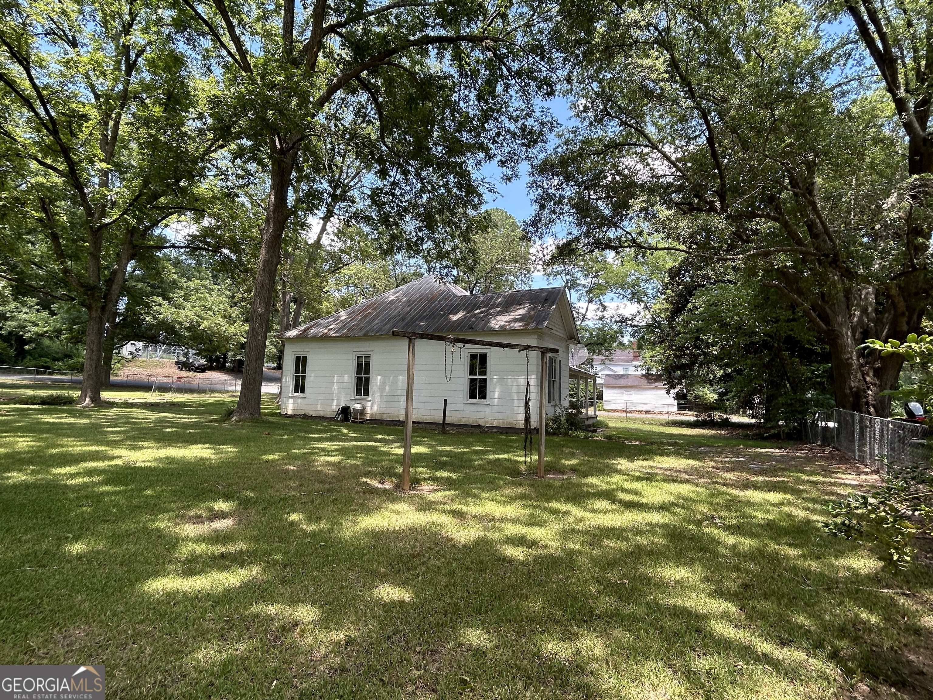 Property Photo: 66 W Pleasant Hill Street GA 31836