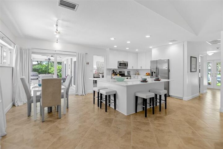 Property Photo: 250 Deer Creek Woodlake Ln FL 33442