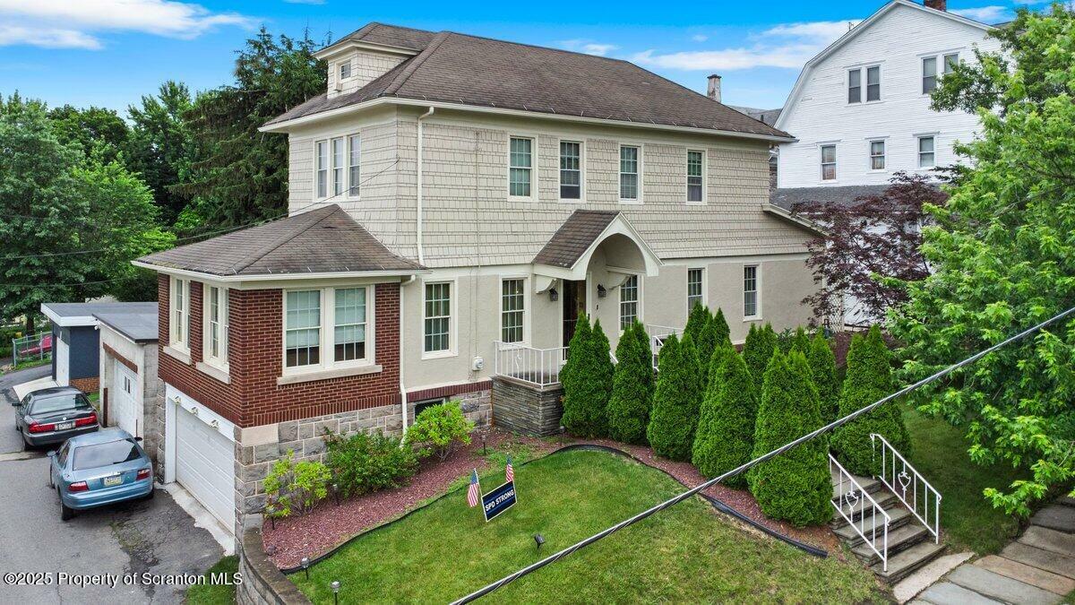 Property Photo: 739 Moosic Street PA 18505