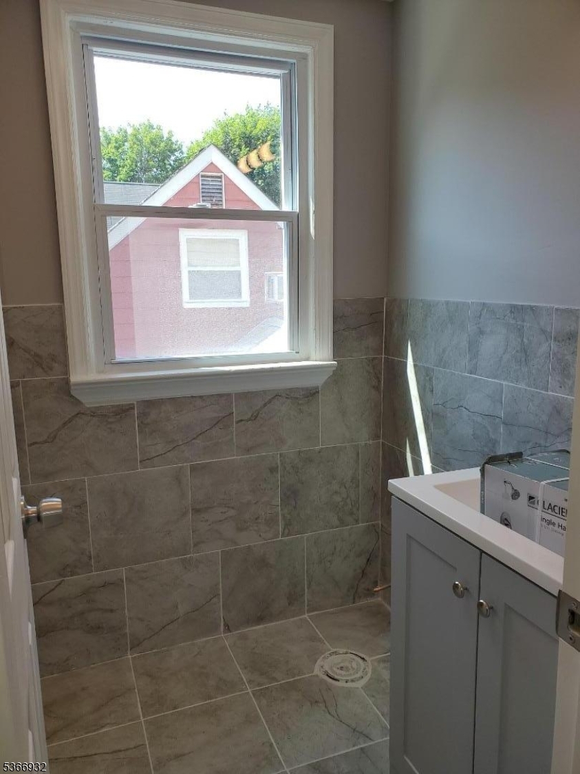 Property Photo:  89 6th Ave B  NJ 07011 