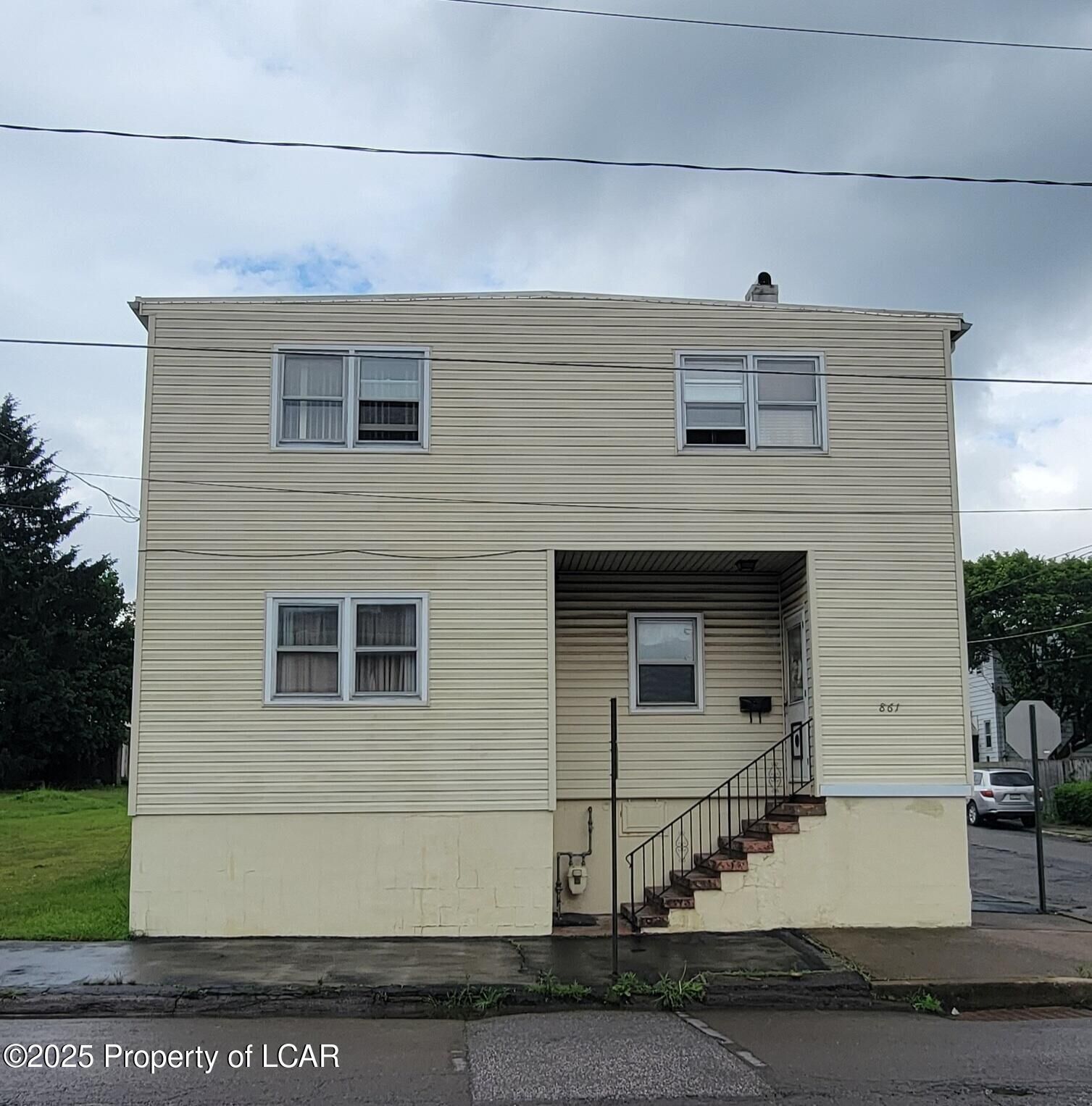 Property Photo: 861 Alter Street PA 18201