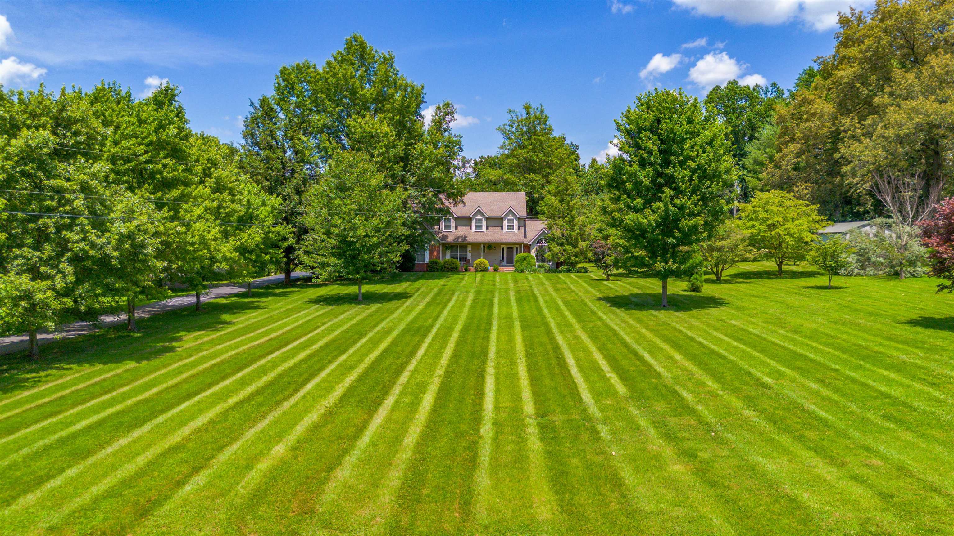Property Photo: 1865 Busby Station Road KY 42452