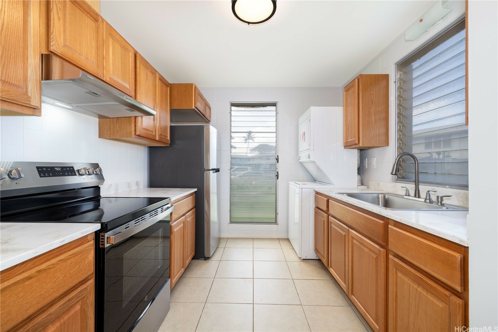Property Photo: 91-651 Kuilioloa Place H6 HI 96706