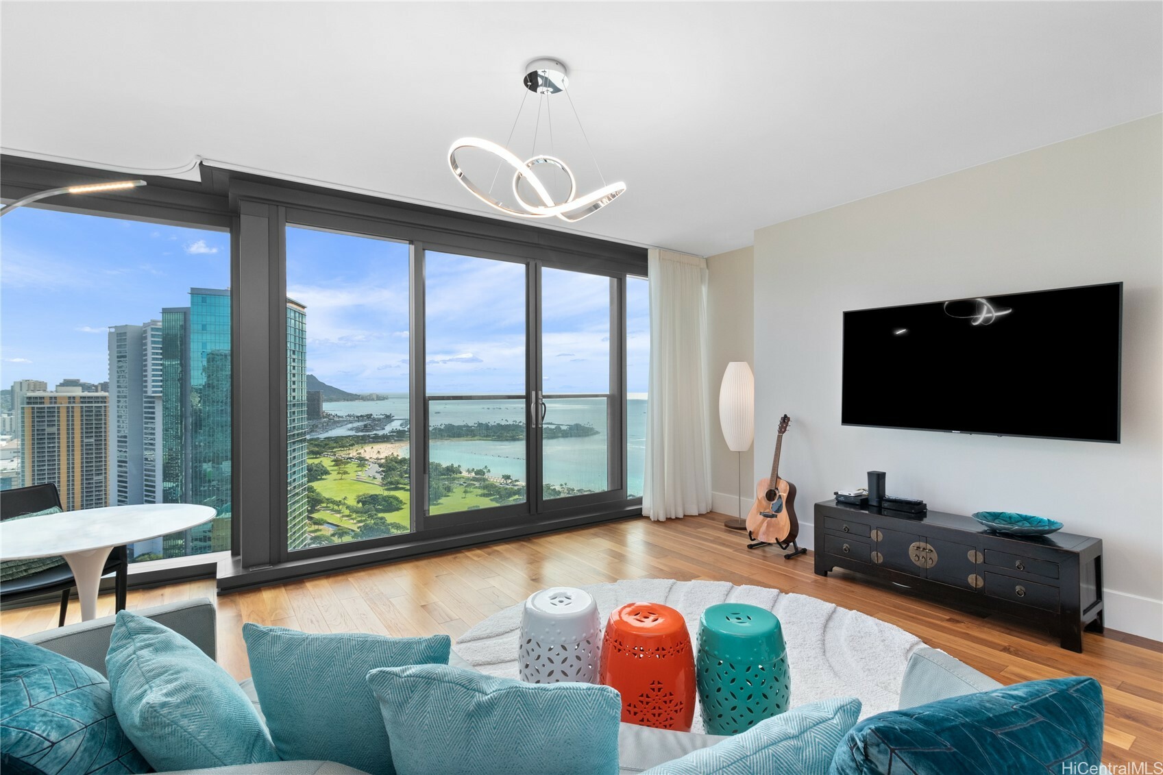 1108 Auahi Street 2906  Honolulu HI 96814 photo