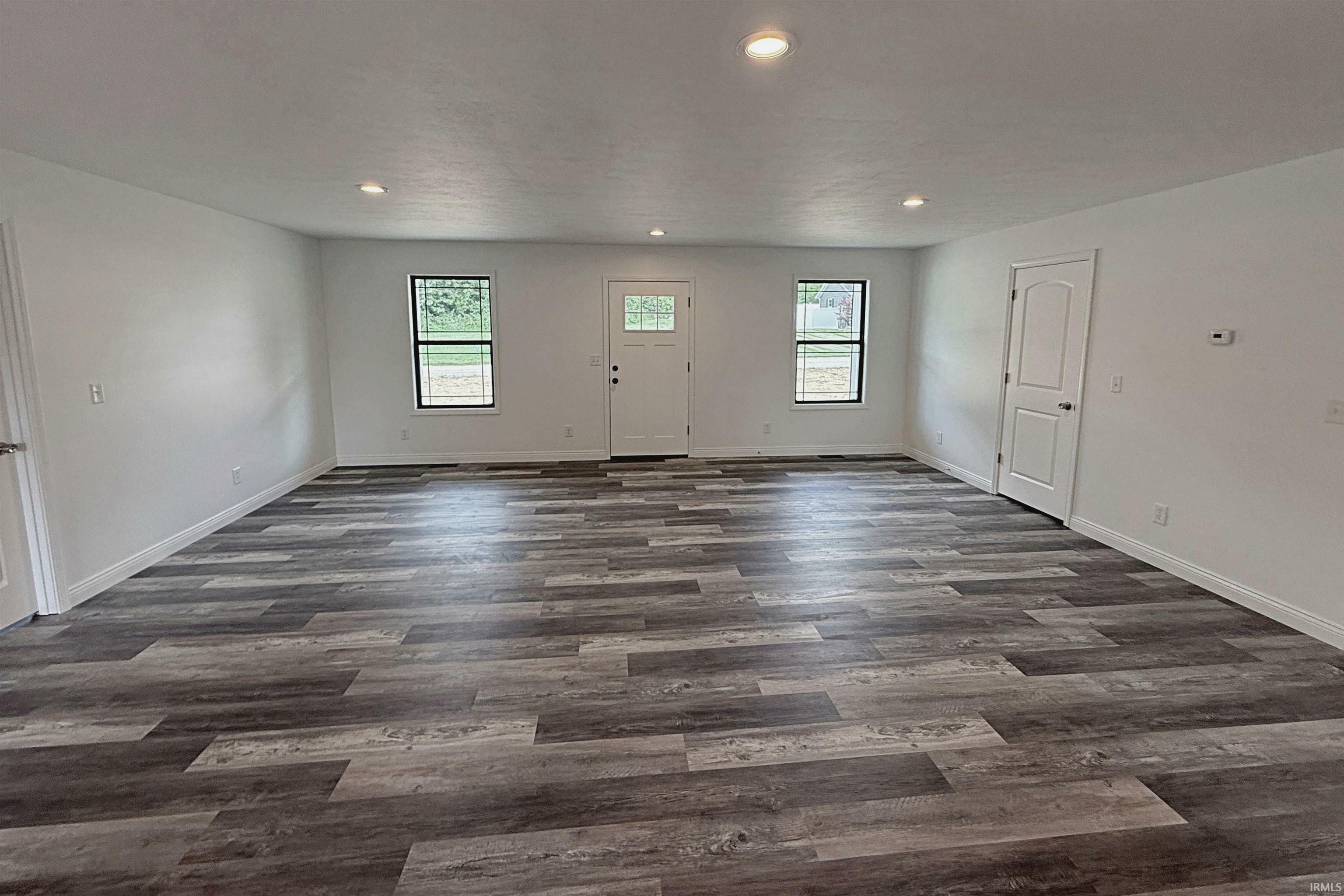 Property Photo: 1405 Rosewood Drive IN 47501