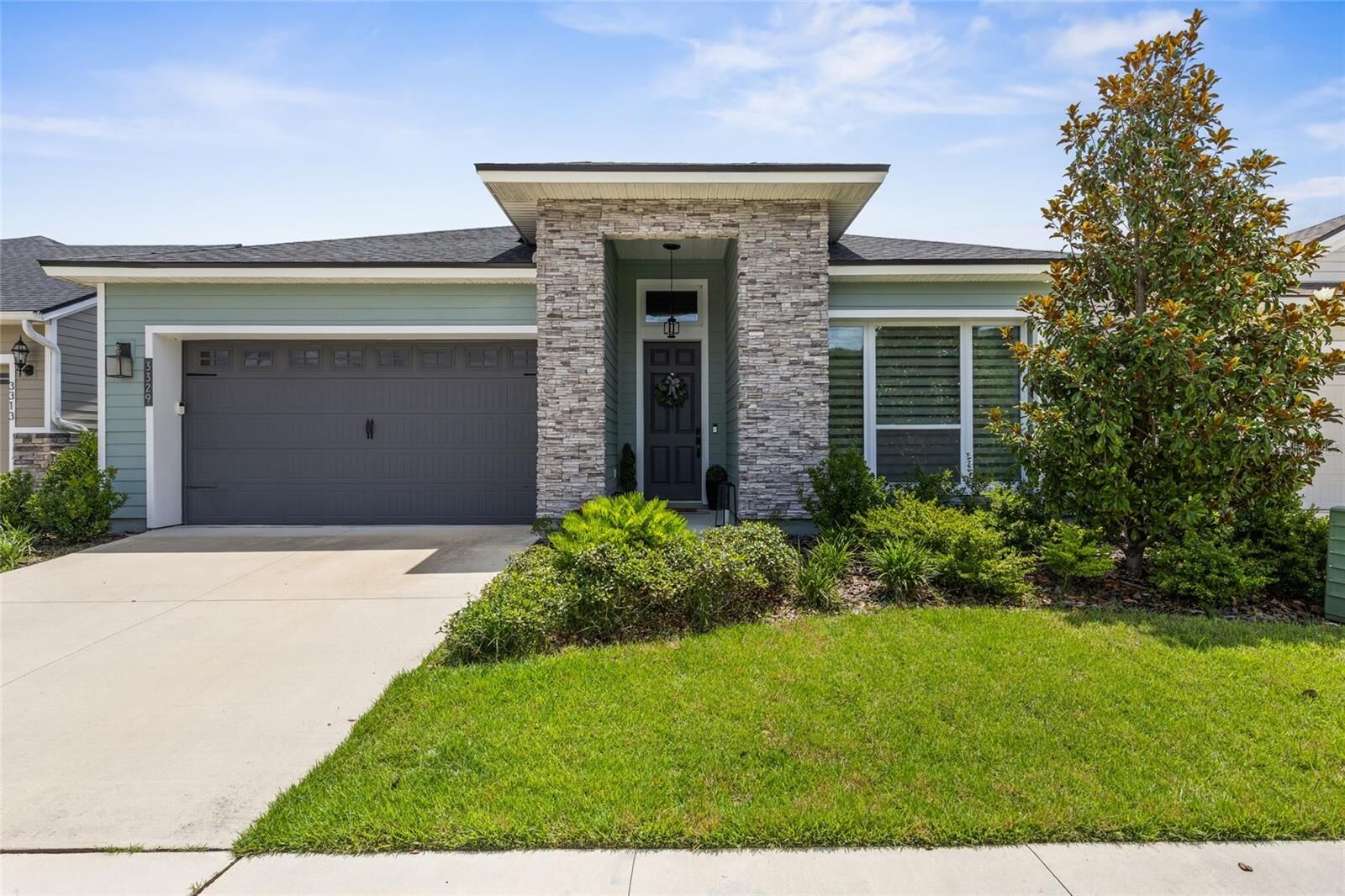 Property Photo: 3329 SW 121st Way FL 32608