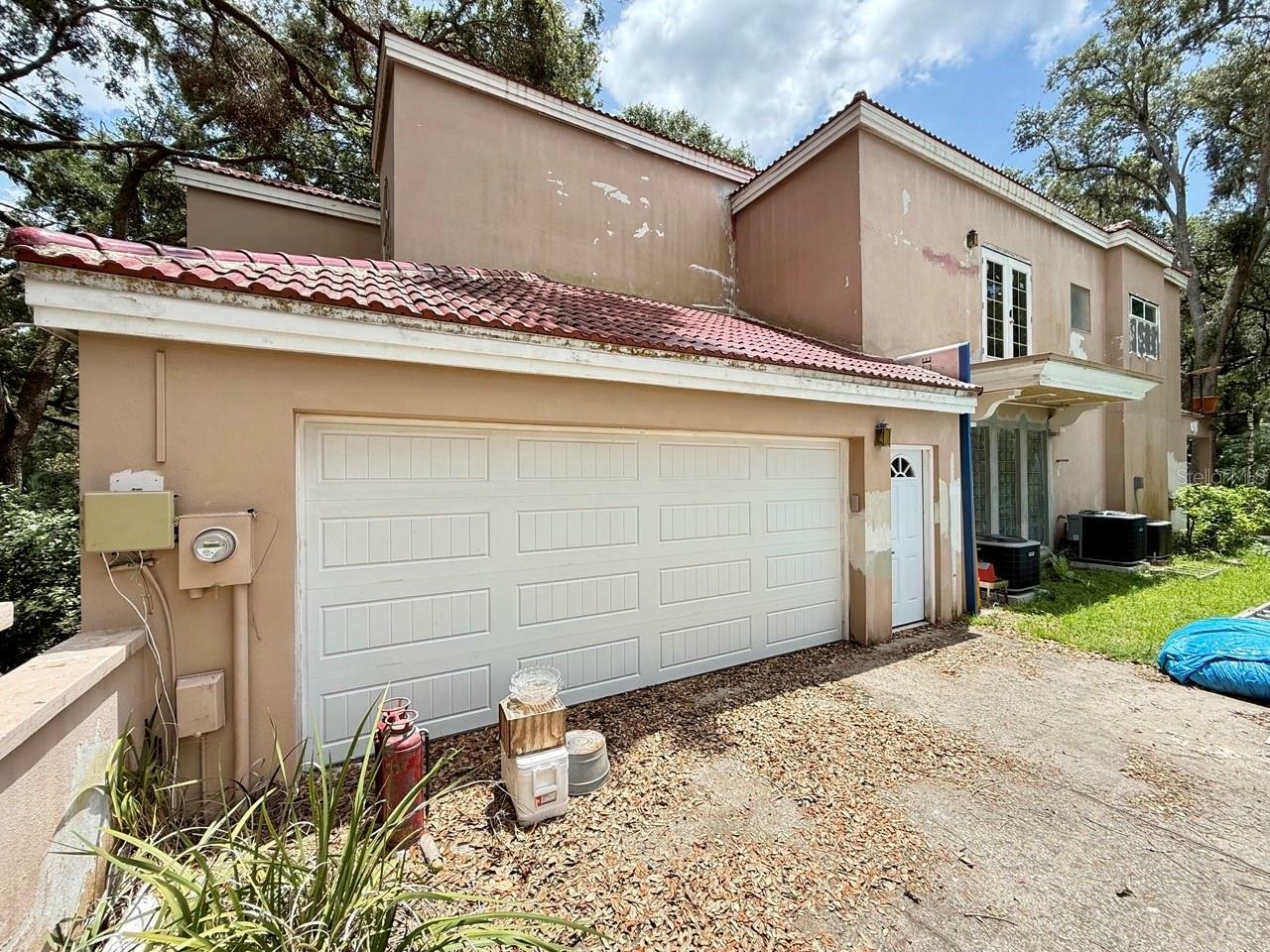Property Photo: 16006 Armistead Lane FL 33556