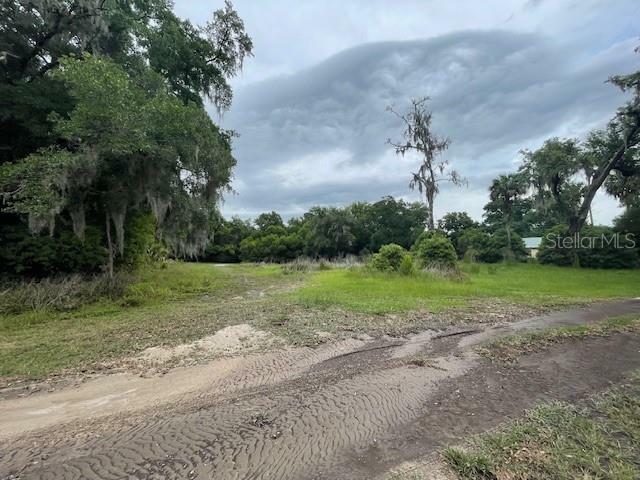 Property Photo: 31520 Colby Place FL 32776
