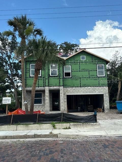 Property Photo: 905 N Willow Avenue FL 33606