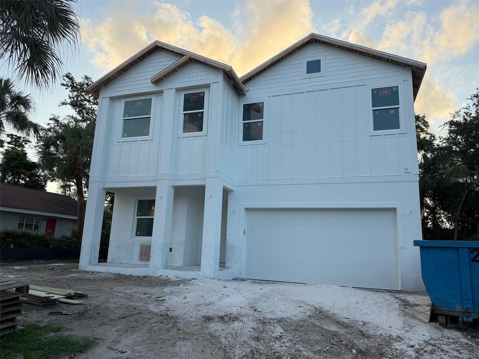 Property Photo: 905 N Willow Avenue FL 33606