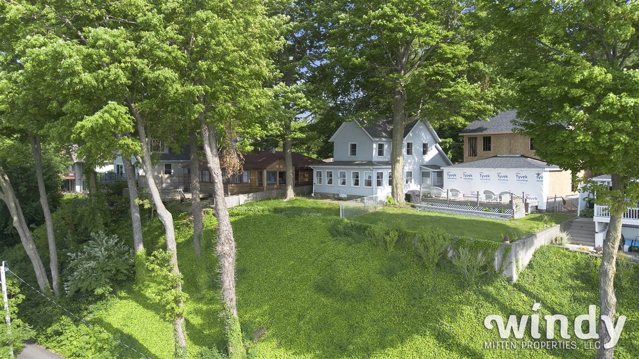 8039 Shore Lane  Watervliet MI 49098-9704 photo