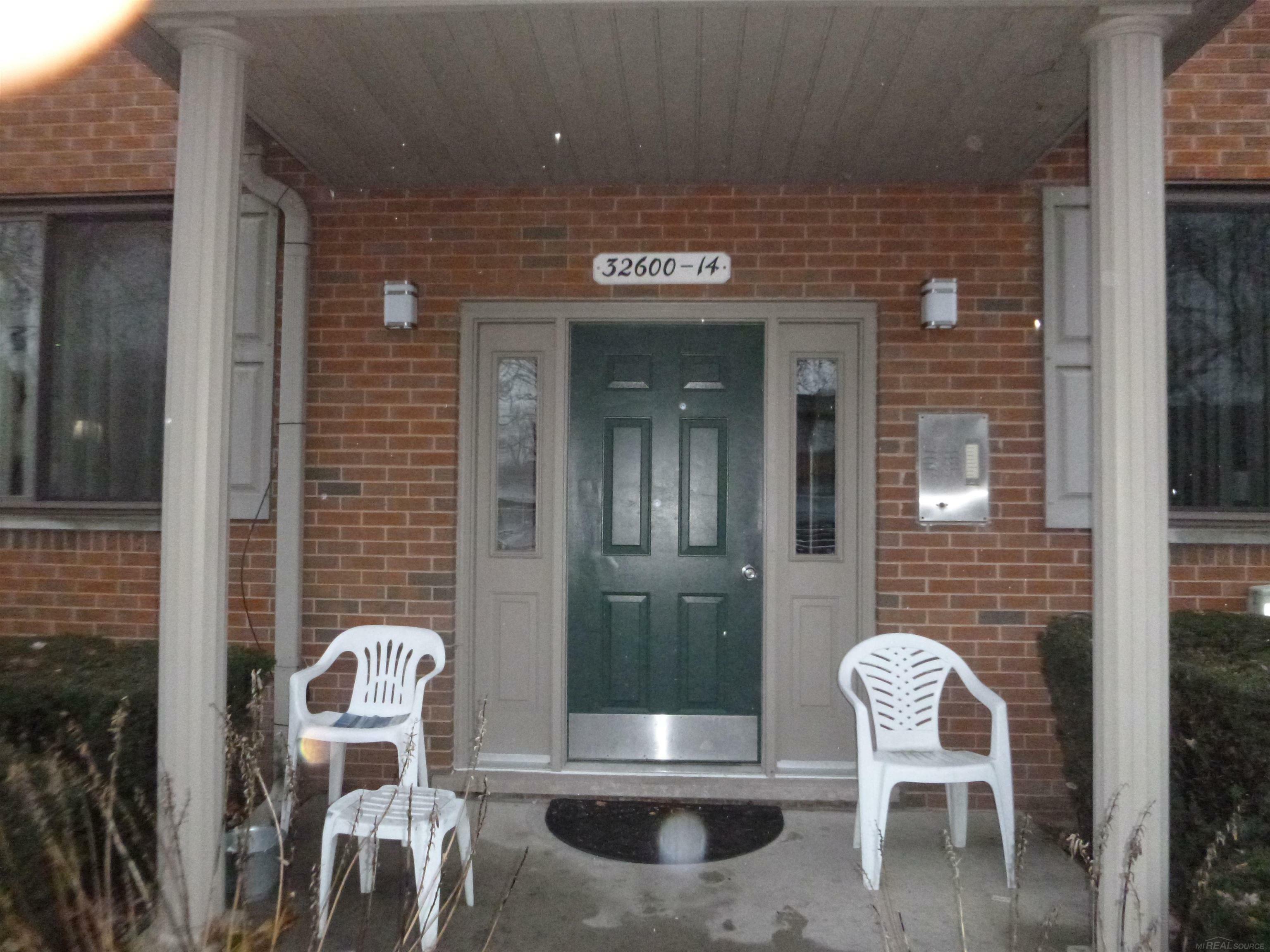 32608 Harper Avenue  Saint Clair Shores MI 48082 photo