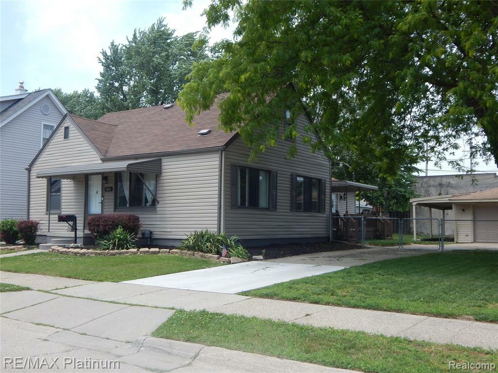 Property Photo: 22133 Rosedale Street MI 48080 3564