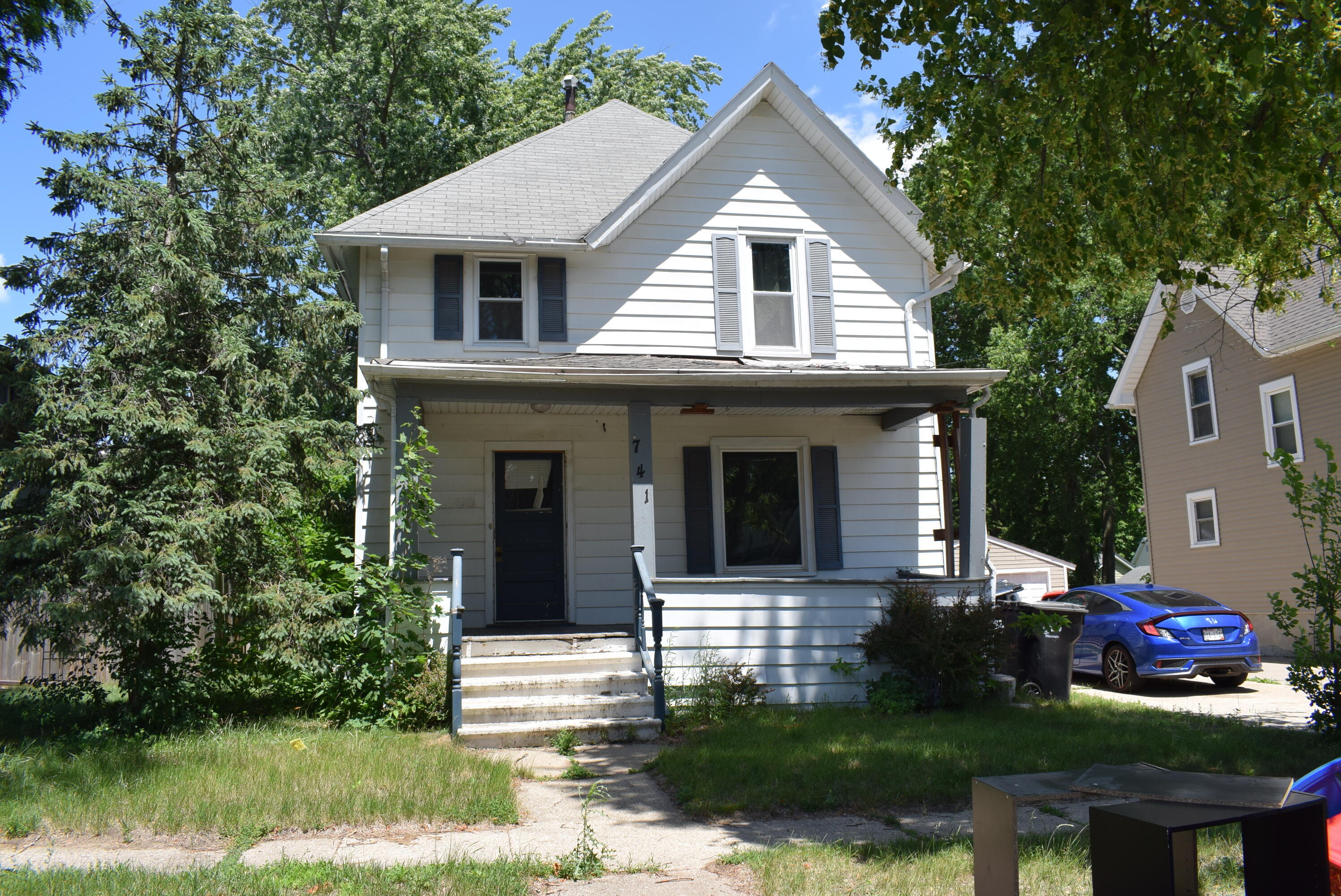 Property Photo: 741 Vernon Ave WI 53511