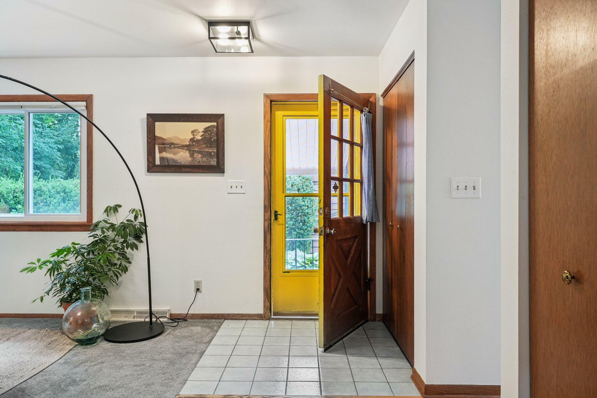 Property Photo: 6710 Dellrose Ct WI 53129