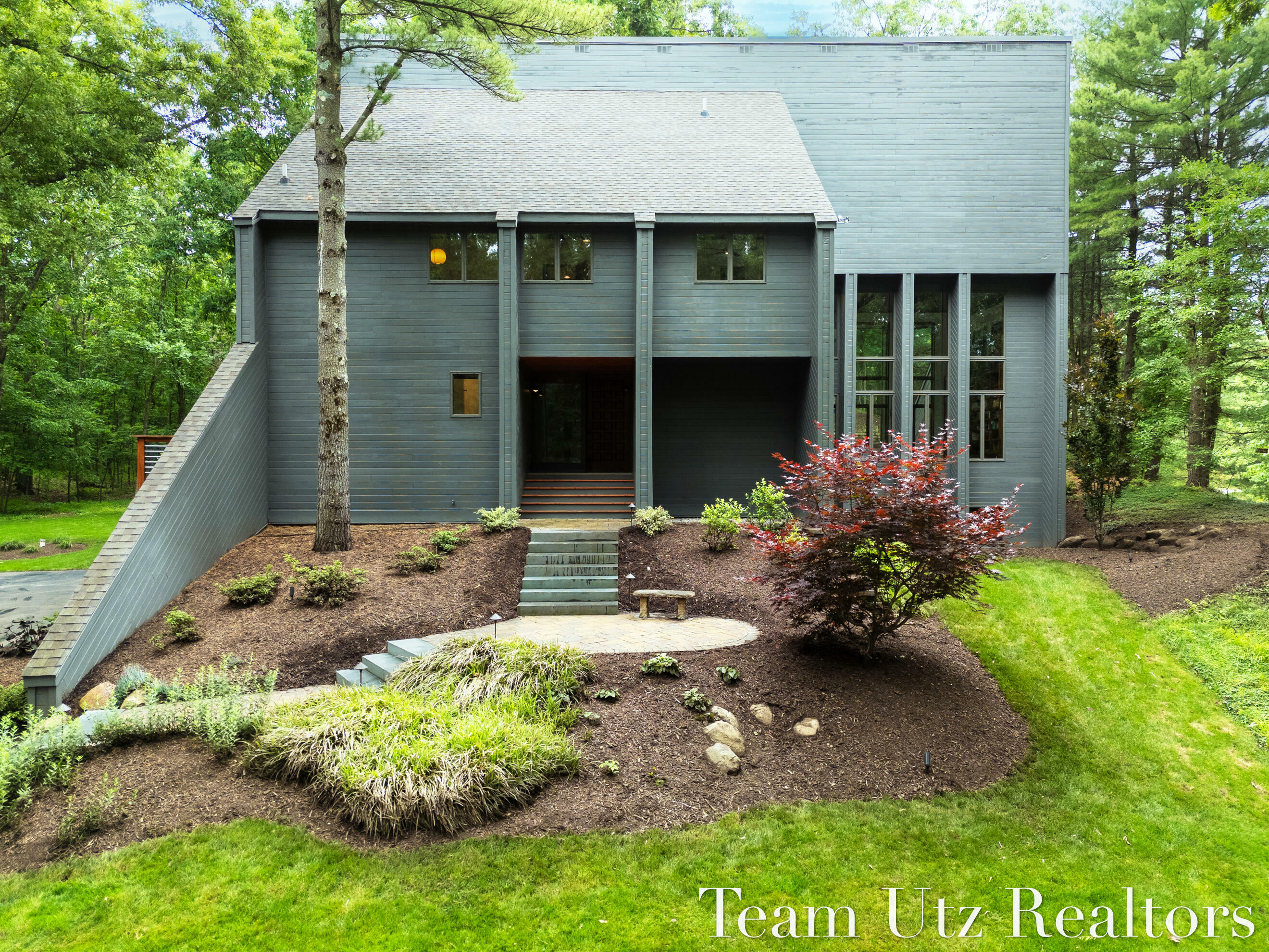 410 Greentree Lane NE  Ada MI 49301 photo