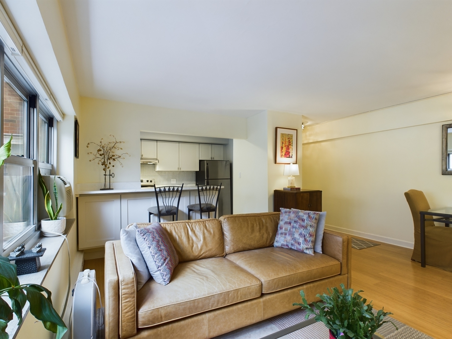 Property Photo: 4980 N Marine Drive 432 IL 60640