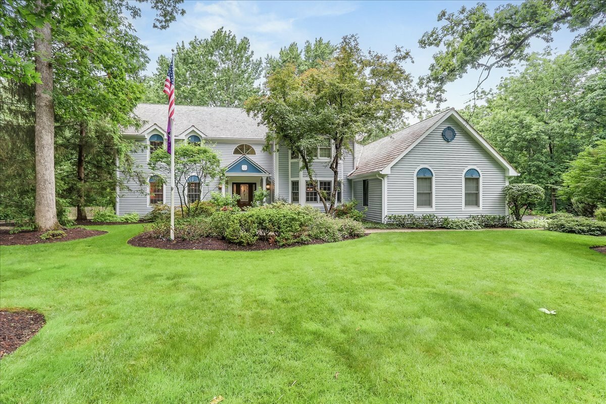 1490 S Ridge Road  Lake Forest IL 60045 photo