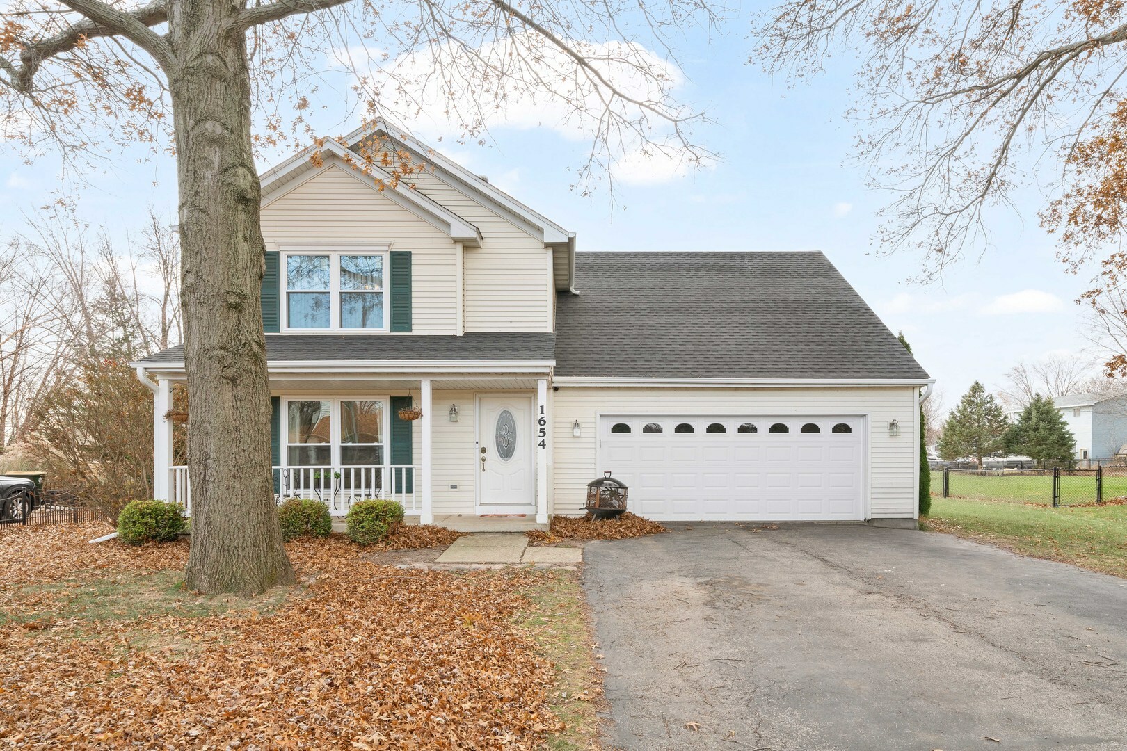Property Photo: 1654 Hilda Drive IL 60548