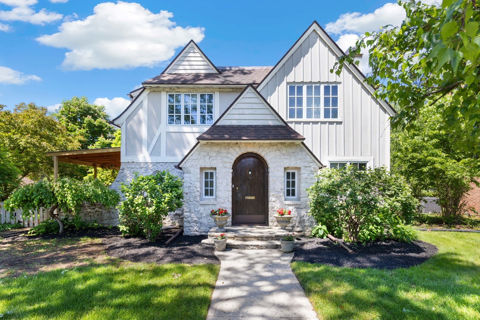 Property Photo: 2412 Harlem Boulevard IL 61103
