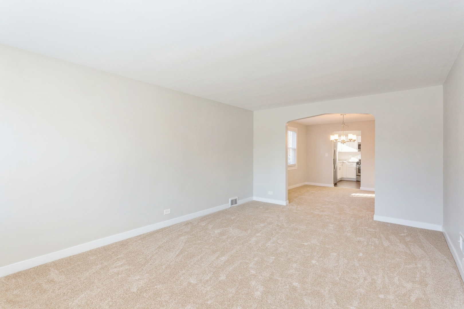 Property Photo: 904 Grey Avenue IL 60202