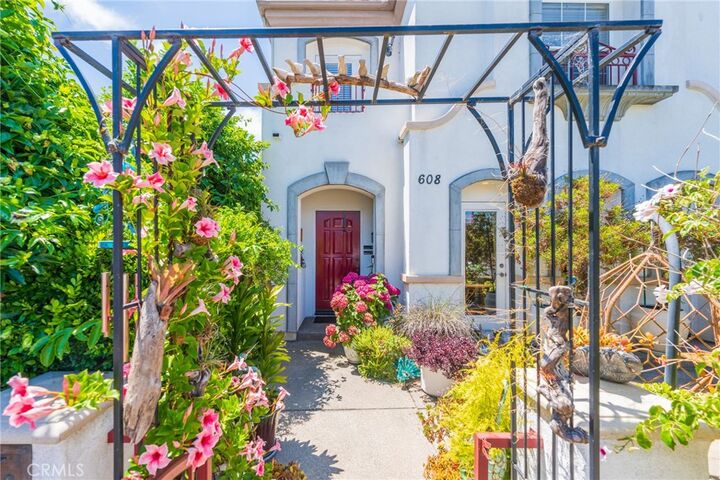 Property Photo: 608 Indianapolis Avenue CA 92648