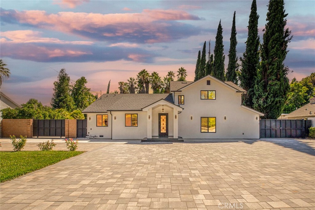 Property Photo: 17800 Raymer Street CA 91325