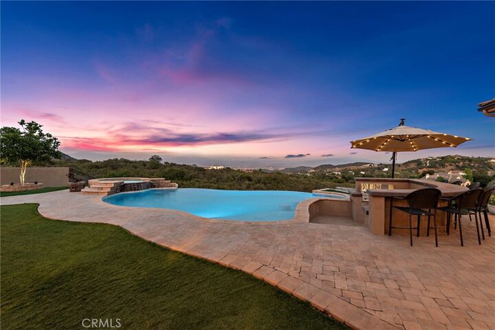 Property Photo: 38150 Via Huerta CA 92562